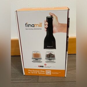 Finamill Electric Battery Spice Grinder Grinding Reinvented FinaPod 2 Pods Black